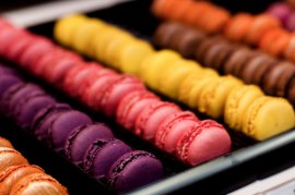 Colorful tray of macarons
