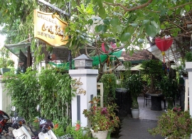 Courtyard cafe in Nha Trang