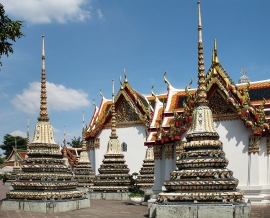 Temple mounds in Wat Pho