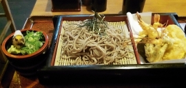 Cold buckwheat noodles with tempura and dipping sauce