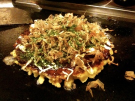 Okonomiyaki, an Osaka specialty food