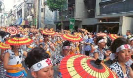 Tenjin Matsuri festival Umbrella Dance